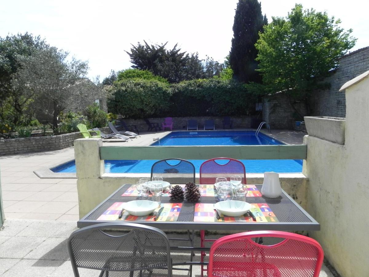 Villa Del Re 3 Face A La Piscine La Flotte Exterior photo